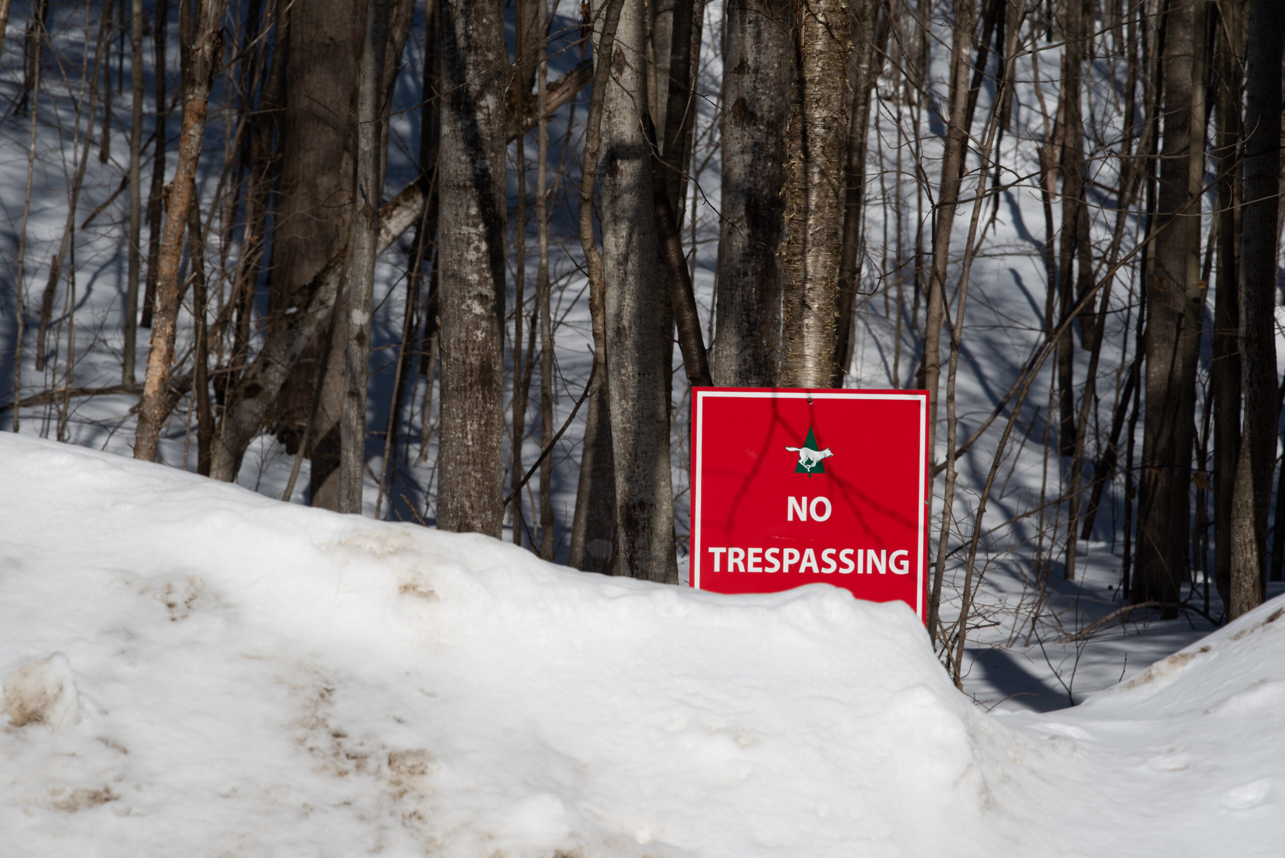 No Tresspassing Wolf Sanctuary